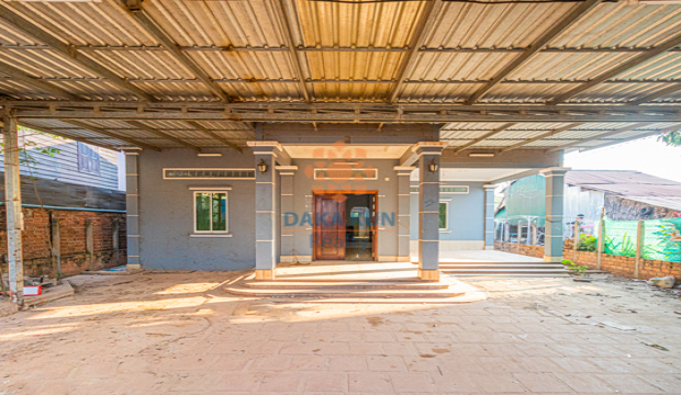 3 Bedrooms House for Rent in Sla Kram-Siem Reap