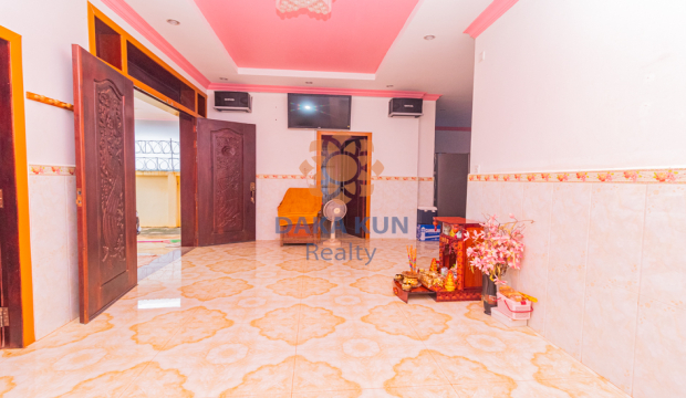 3 Bedrooms House for Rent in Siem Reap City