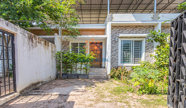 2 Bedrooms House for Rent in Krong Siem Reap-Sala Kamraeuk