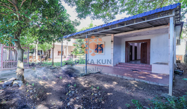 House for Sale in Siem Reap City, near Phsar Krom