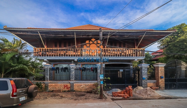 4 Bedrooms Wooden House in Siem Reap-Svay Dangkum