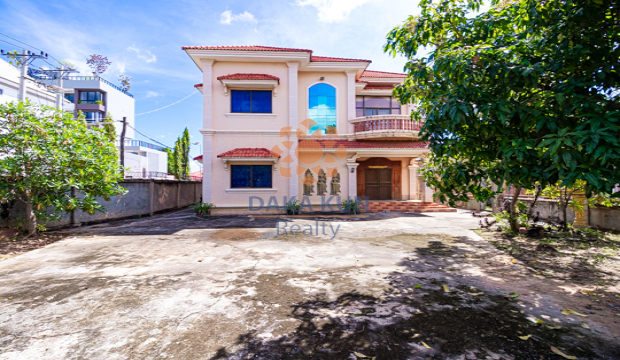 4 Bedrooms House for Rent in Krong Siem Reap-Svay dangkum