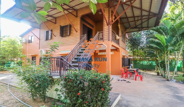 3 Bedrooms Wooden House for Rent in Siem reap-Sala kamreuk