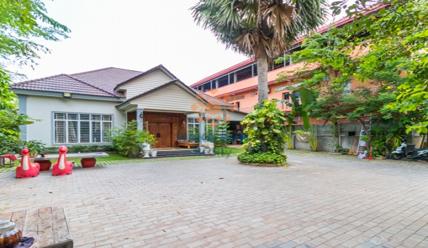 3 Bedrooms Villa for Rent in Siem Reap - Svay Dangkum