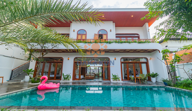 Villa with Swimming Pool for Sale in Siem Reap City, Svay Dangkum