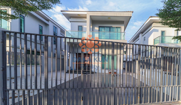 3 Bedrooms House for Rent in Borey Tourism, Siem Reap