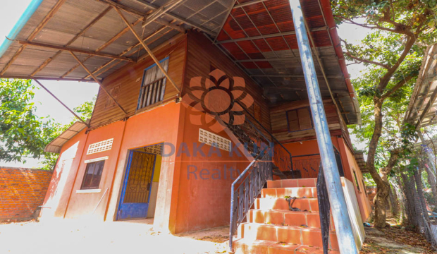 3 Bedrooms House for Rent near Bamboo Street, Siem Reap City