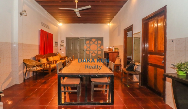 4 Bedrooms Wooden House for Rent near Wat Bo-Siem Reap
