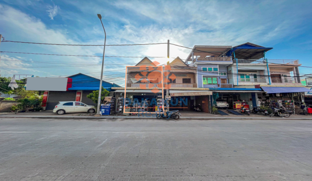 Commercial House for Sale near Psar Deum Kralanh Market, Siem Reap City