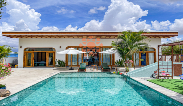 Villa with Swimming Pool for Sale in Siem Reap City, Svay Dangkum