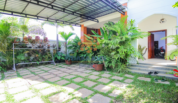 2 Bedrooms House for Rent in Siem Reap, near Wat Laork
