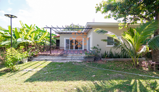 2 Bedrooms House for Rent in Krong Siem Reap-Sala Kamreuk