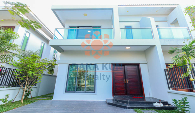 3 Bedrooms Twin-Villa for Sale in Siem Reap City