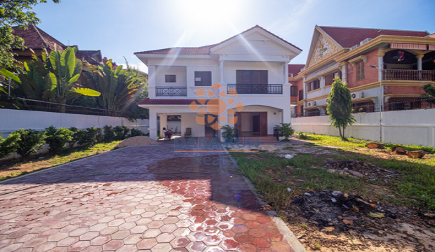 3 Bedrooms House for Rent in Krong Siem Reap