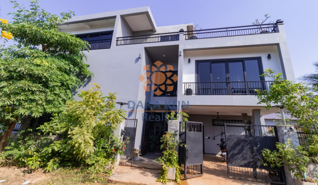 4 Bedrooms House For Rent In Sala Kamreuk-Krong Siem Reap