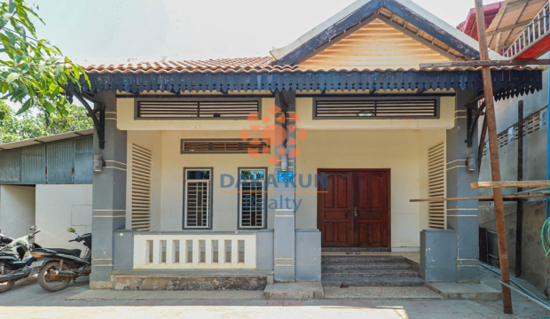 1 Bedroom House for Rent in Siem Reap City, near Phsar Krom