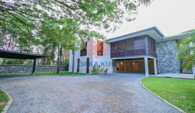 Luxury Villa for Rent in Krong Siem Reap-near Angkor Golf