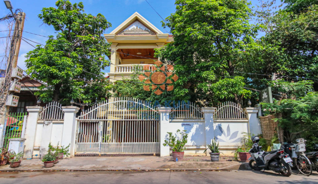Guesthouse for Rent in Siem Reap City, near National Rd 6A, Wat Bo rd