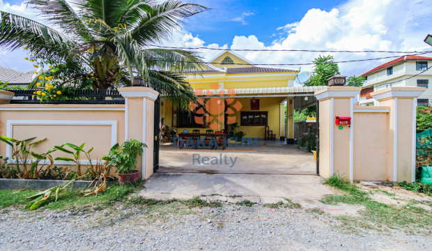 2 Bedrooms House for Sale in Siem Reap City, Svay Dangkum