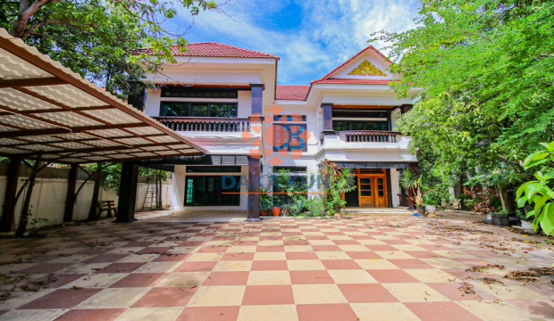 5 Bedroom House for Sale in Siem Reap City, Sala Kamreuk