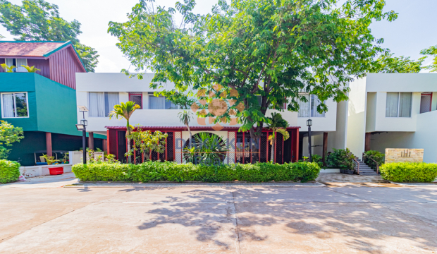 Villa for Sale with Swimming Pool in Siem Reap