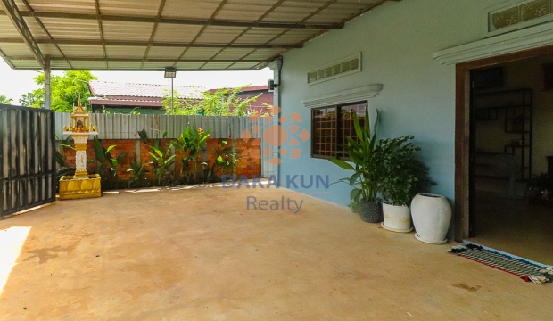 2 Bedrooms House for Rent in Siem Reap City