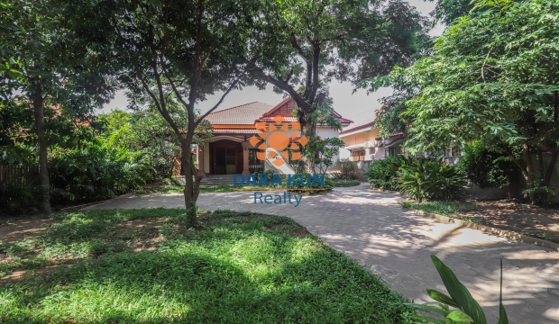 3 Bedrooms House for Rent in Siem Reap-Sala Kamreuk