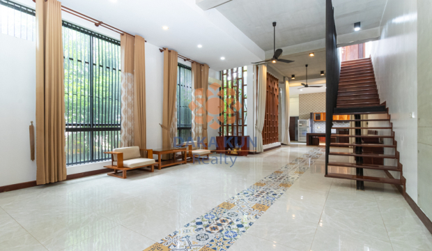 5 Bedrooms Villa for Rent in Krong Siem Reap-Sala Kamreuk