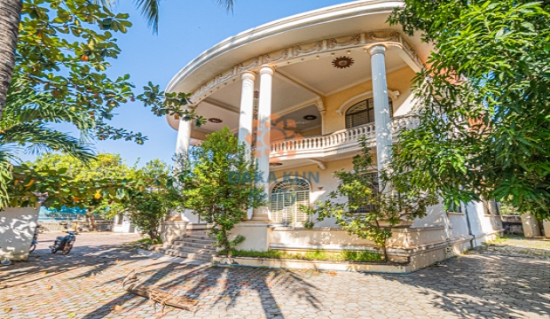 6 Bedrooms House for Rent in Krong Siem Reap-near National Road 6