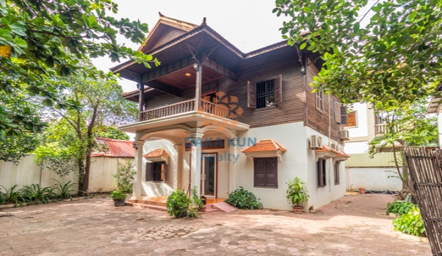 5 Bedrooms House for Rent in Krong Siem Reap-Svay Dangkum