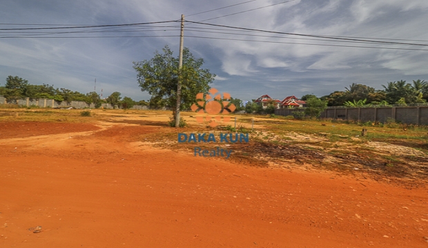 Urgent Sale Land near Sala Komreuk-Siem Reap