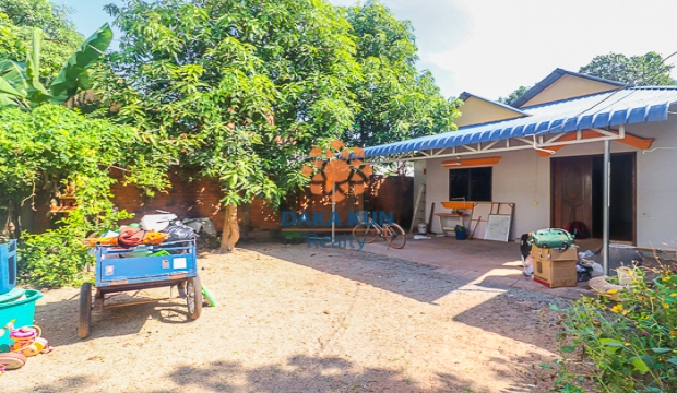 2 Bedrooms House for Rent in Siem Reap-Sala Kamreuk