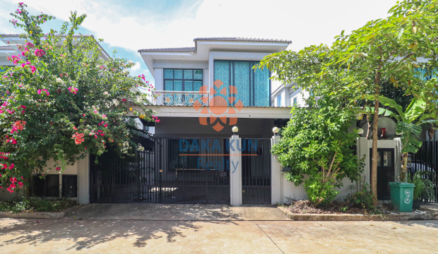 4 Bedrooms House for Sale in Siem Reap City