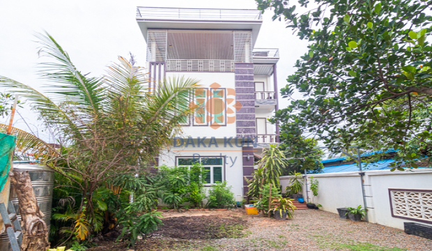 3 Bedrooms House for Rent in Krong Siem Reap-Sala Kamreuk