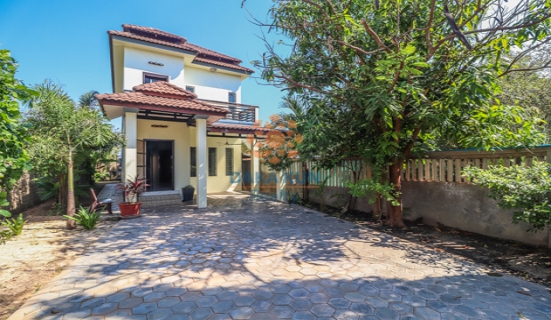 3 Bedrooms House for Rent in Siem Reap city-Svay Dangkum