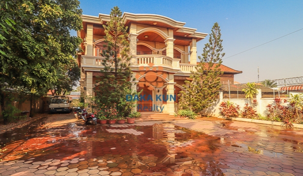4 Bedrooms House for Rent in Siem Reap-Sala Kamreuk