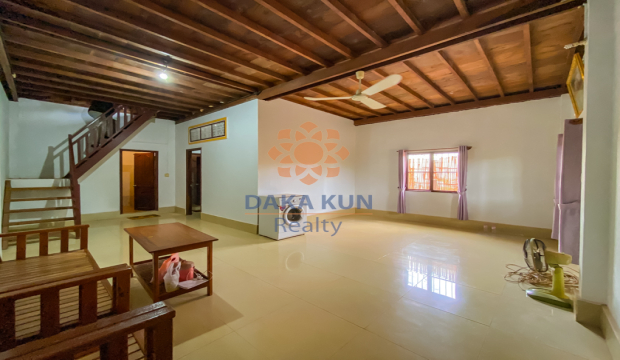 2 Bedrooms Wooden House for Rent in Siem Reap City-Chreav