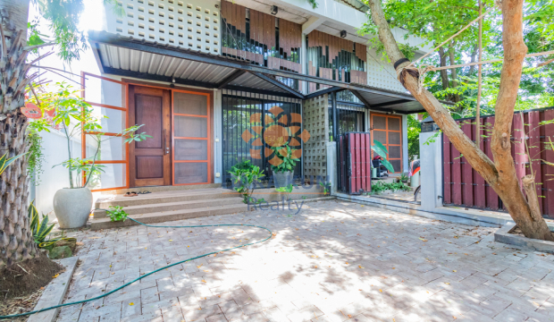 3 Bedrooms House for Rent in Siem Reap City near Wat Bo