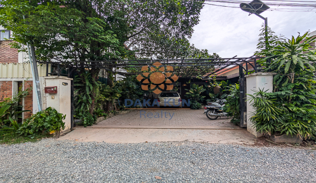2 Bedrooms House for Rent in Siem Reap City