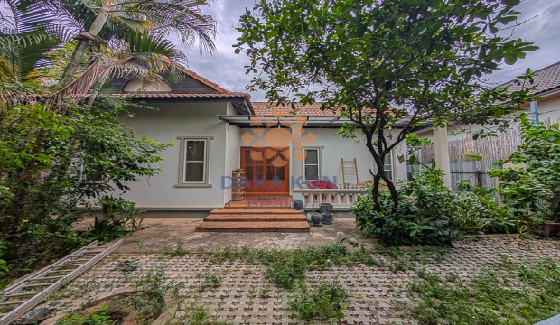 2 Bedrooms House for Rent in Siem Reap City, Sala Kamreuk