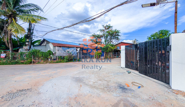 Land for Sale in Siem Reap City, Near Psar Kraoum Market