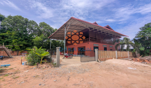 4 Bedrooms House for Rent in Siem Reap City, Sala Kamreuk