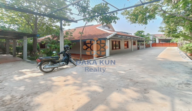 4 Bedrooms House for Rent in Siem Reap City - Sala Kamreuk